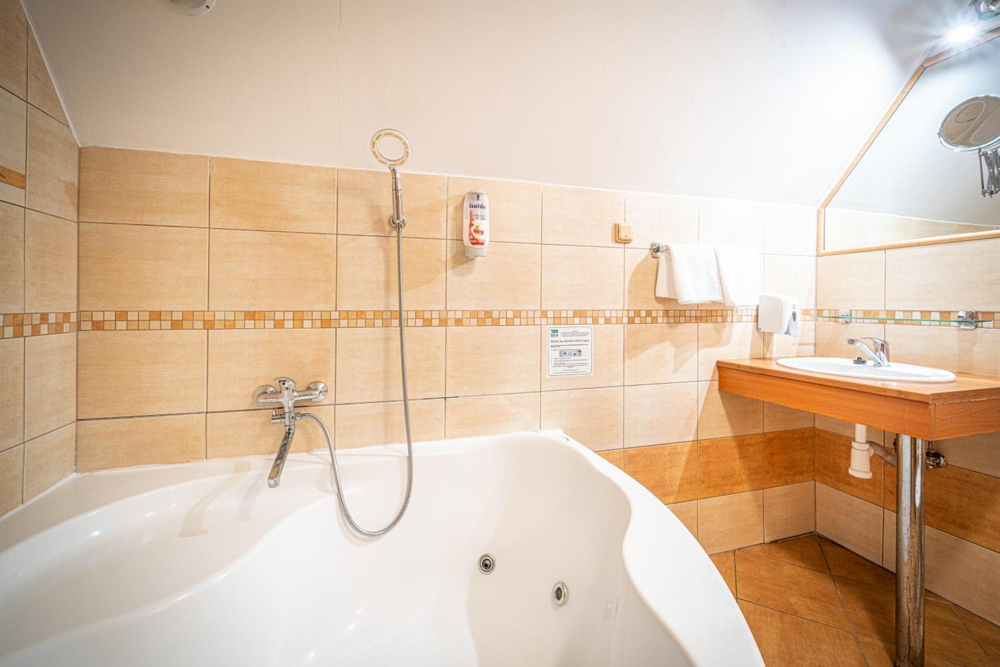 Bungalovy Sepetna - Pro 4 Osoby Ostravice Luaran gambar